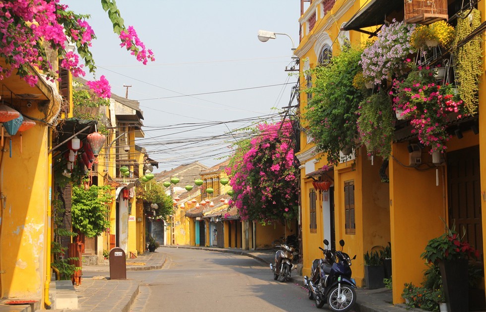Xe từ Hội An đi Phong Nha Kẻ Bàng đưa đón tận nhà giá rẻ