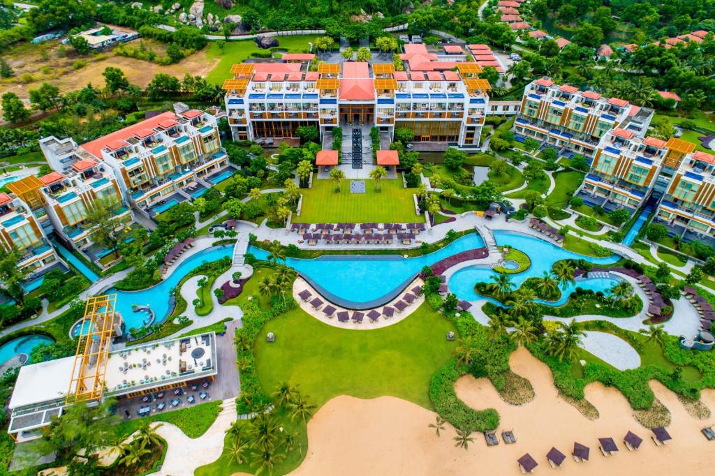 Xe từ sân bay Đà Nẵng đi Angsana Lăng Cô Resort giá rẻ