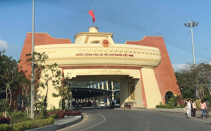 Xe từ Huế đi Lao Bảo đưa đón tận nhà giá rẻ